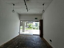 Roxy Square (D15), Retail #582816381